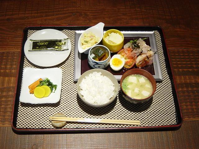 Business Hotel Shuttle Kumamoto Esterno foto