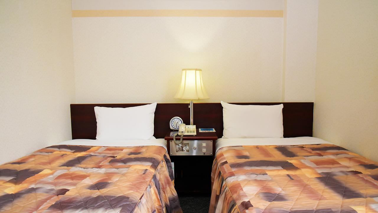 Business Hotel Shuttle Kumamoto Esterno foto