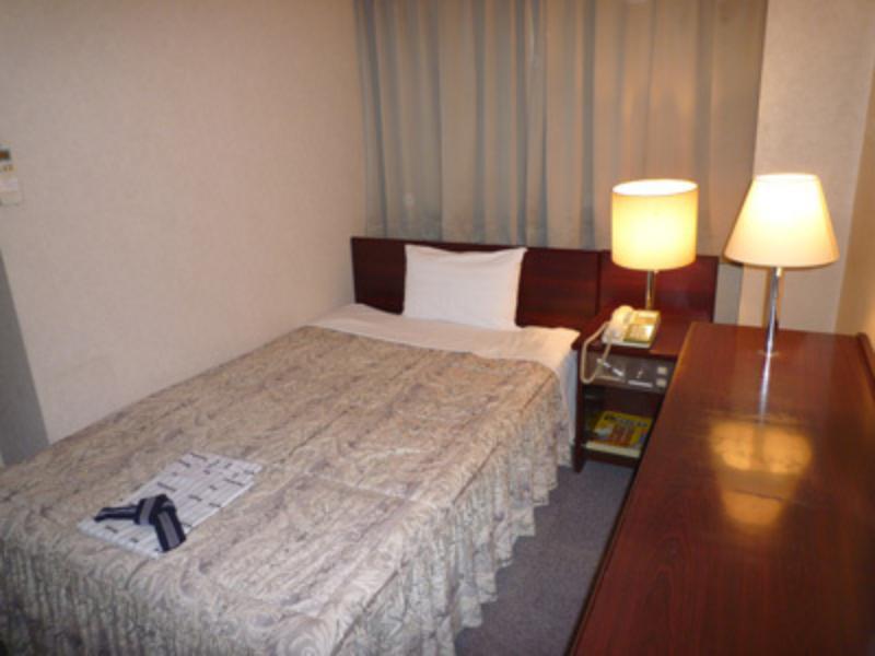 Business Hotel Shuttle Kumamoto Esterno foto
